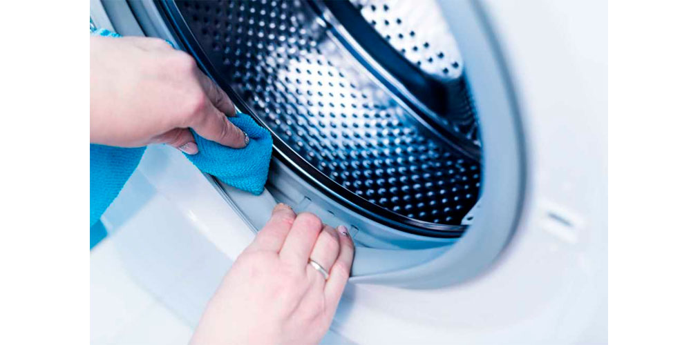 Как правильно почистить барабан стиральной машины